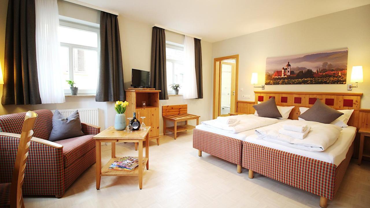 Aparthotel Alte Schmiede Dettelbach Exterior photo