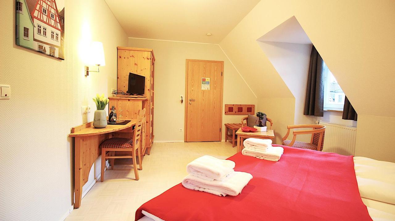 Aparthotel Alte Schmiede Dettelbach Exterior photo
