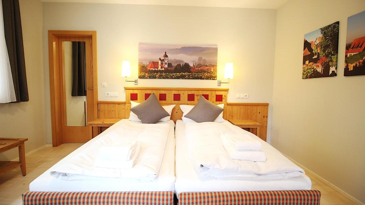 Aparthotel Alte Schmiede Dettelbach Exterior photo